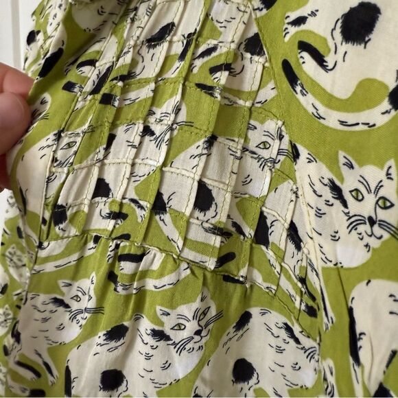 Conversations By Anthropologie 16 of 52 Blouse Sz 2 Green Cats Print Button Up - Picture 4 of 12